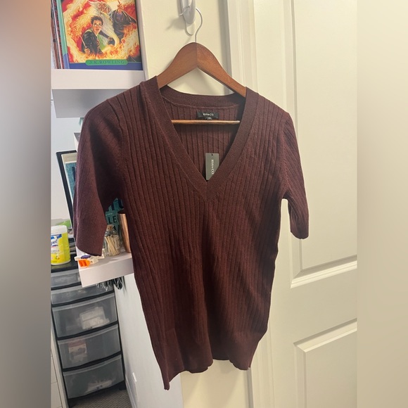 NWT RW & CO Rib Knit Short Sleeve V-Neck Sweater - Picture 1 of 1